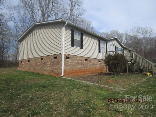150 Canfield Dr, Olin, NC 28660