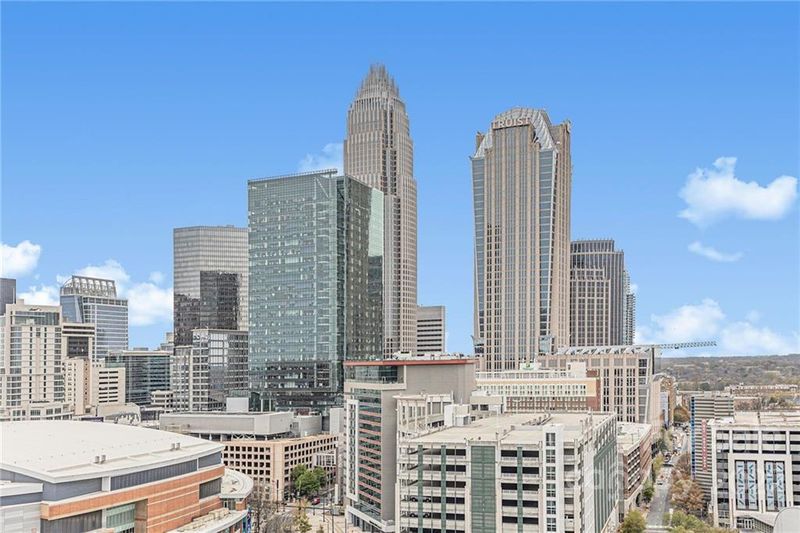 505 6th St #404, Charlotte, NC 28202