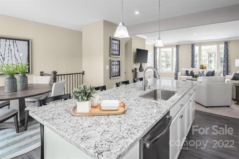 436 Lahinch Dr #1030D, Tega Cay, SC 29708