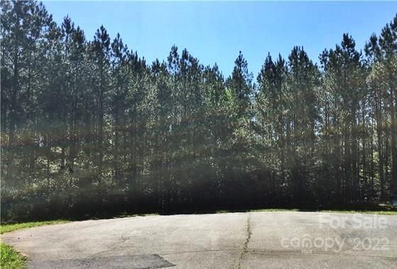 6008 Malden Ct, Mount Holly, NC 28120