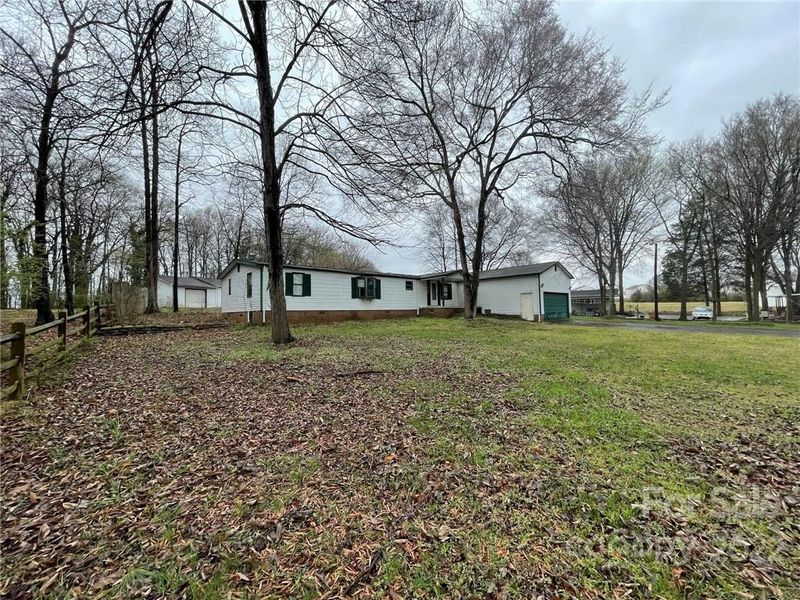 3110 Roberta Rd, Concord, NC 28027