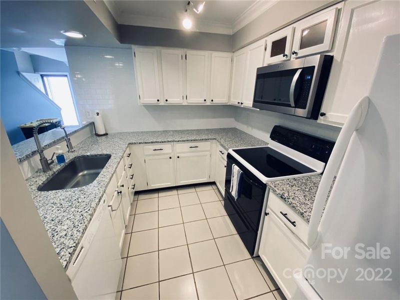 11012 Carmel Crossing Rd, Charlotte, NC 28226