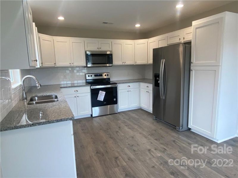 3325 Silver Fox Cir, Lancaster, SC 29720