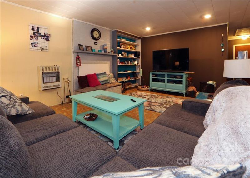 1332 Old Charlotte Rd, Lancaster, SC 29720