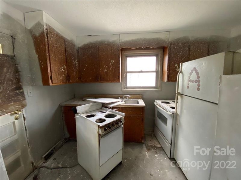 2221 Highland St, Charlotte, NC 28208