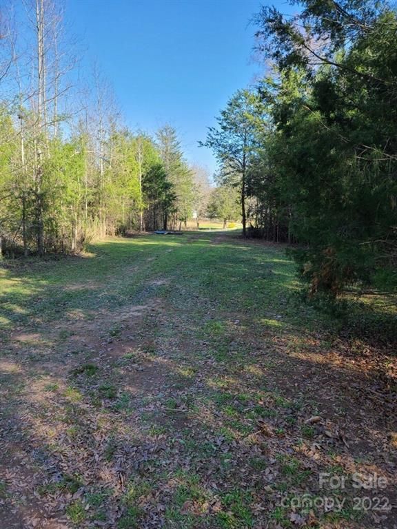 140 Darwin Rd, Gaffney, SC 29340
