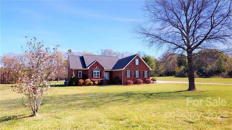 6737 Edwards Farm Ln, Monroe, NC 28110