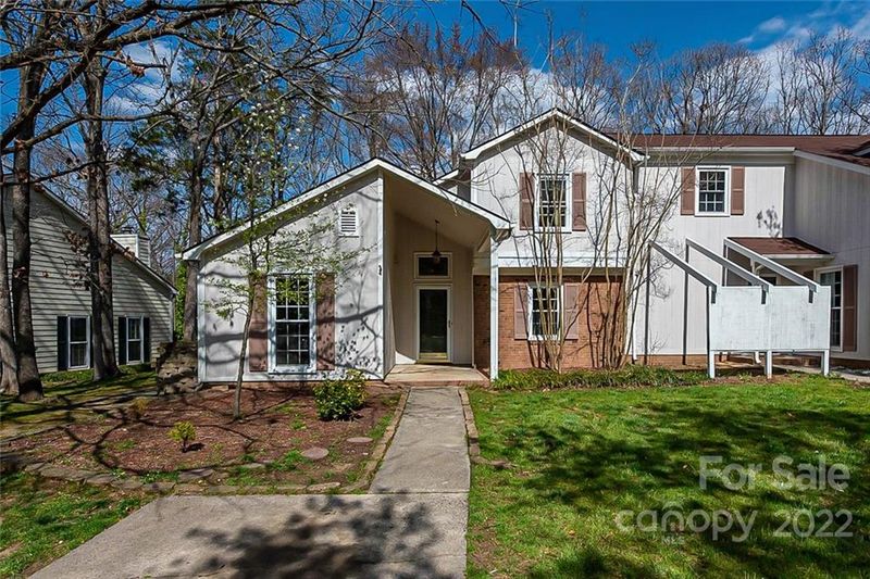 11123 Sevilla Ct, Charlotte, NC 28226