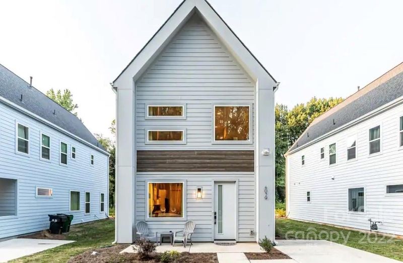 4003 Merlane Dr, Charlotte, NC 28206