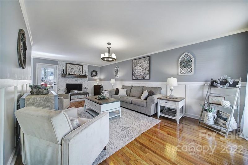19607 Shevington Dr, Cornelius, NC 28031