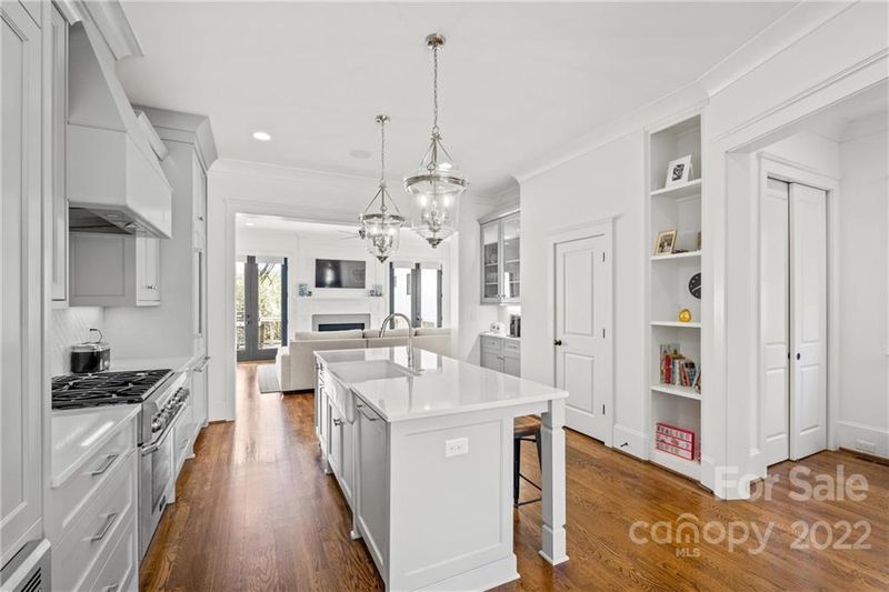 804 Ideal Way, Charlotte, NC 28203