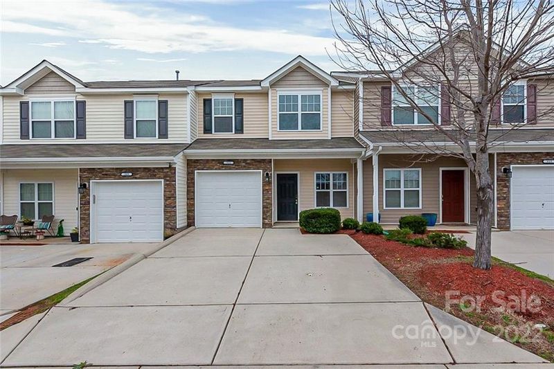 311 Sandy Spring Ln, Clover, SC 29710