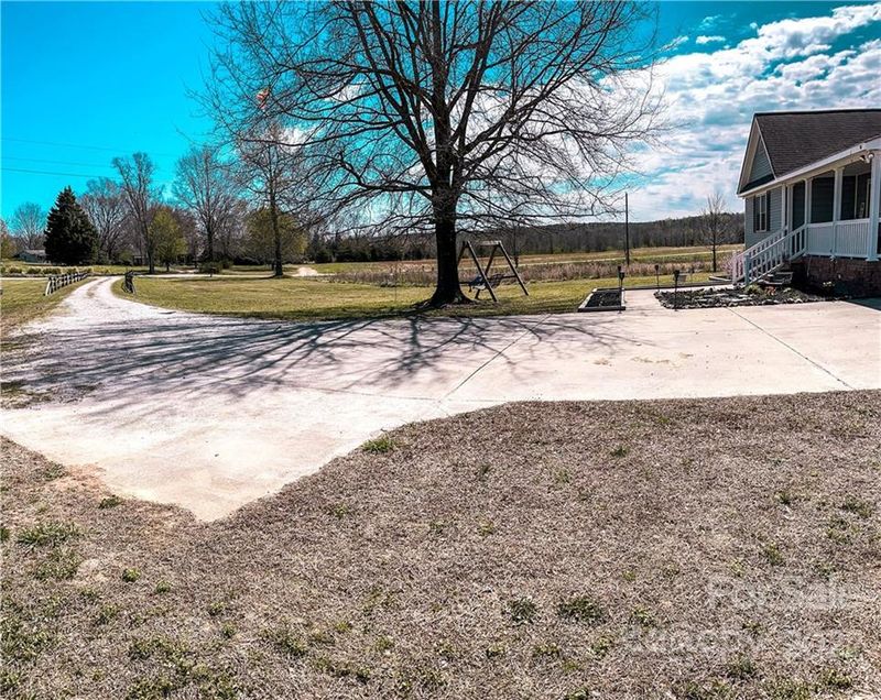 270 Tom Laney Rd, Lancaster, SC 29720