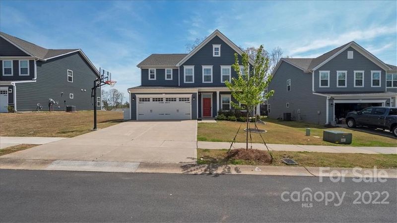 10048 Paper Birch Dr, Charlotte, NC 28215