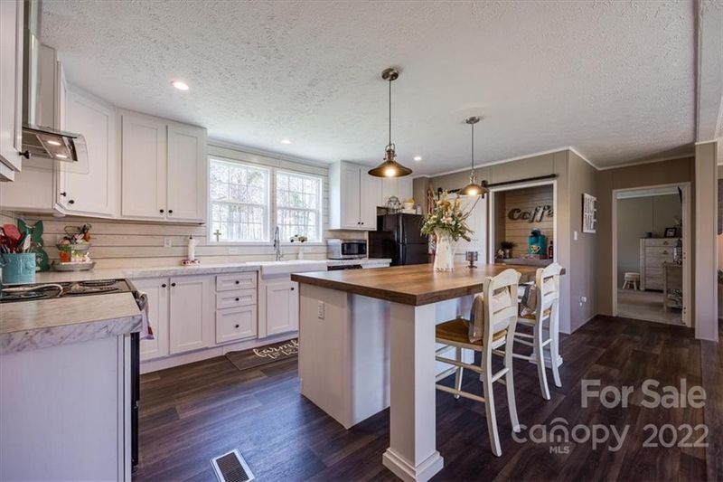 1317 Liberty Rd, Chester, SC 29706