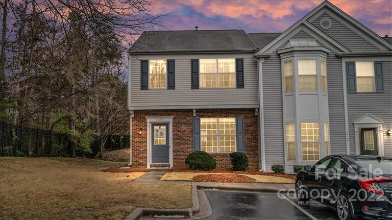 6728 Rothchild Dr #33a, Charlotte, NC 28270