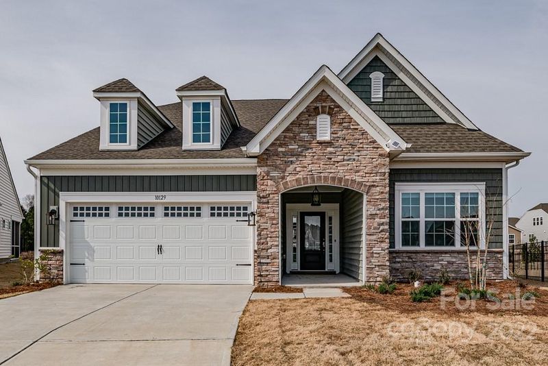 10129 Wesleyan Hall Dr, Charlotte, NC 28273