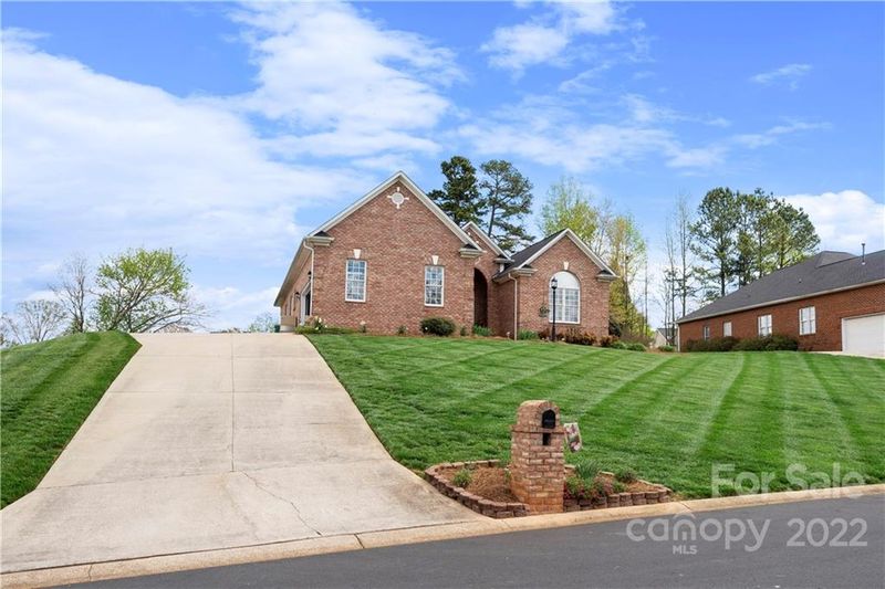 3214 Grange Ct, Belmont, NC 28012