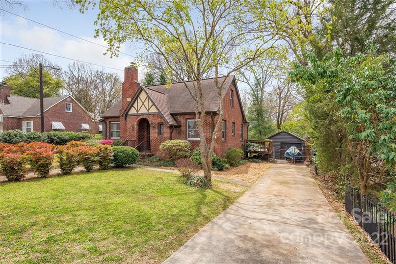 3723 Rogers St, Charlotte, NC 28208