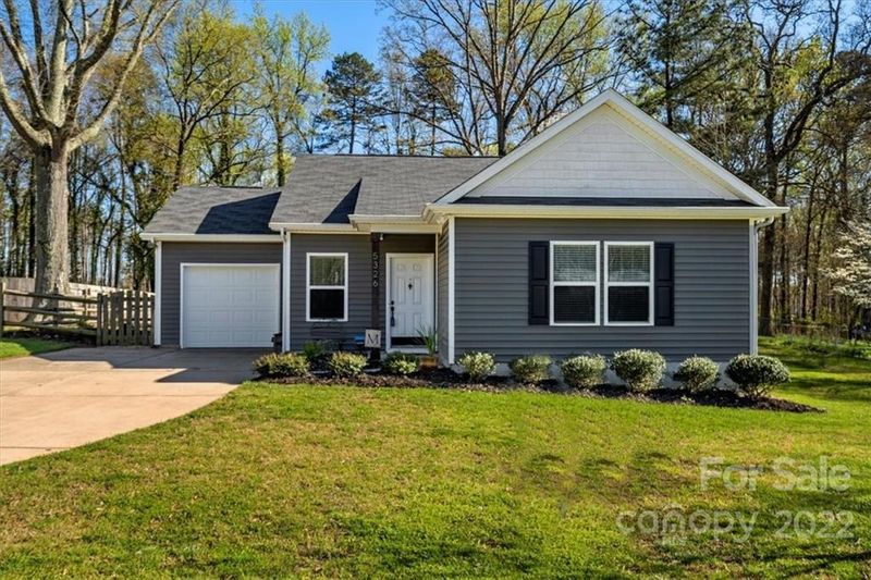5326 Pine Dr, Charlotte, NC 28269