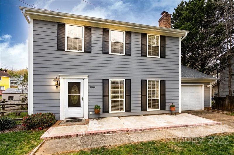 9008 Blue Willow Ln, Charlotte, NC 28227