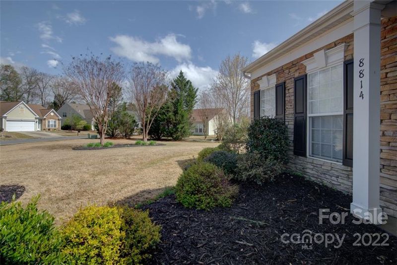 8814 Kestral Ridge Dr, Charlotte, NC 28269