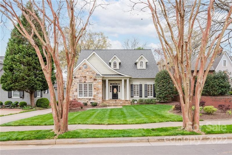 228 Middleton Dr, Charlotte, NC 28207