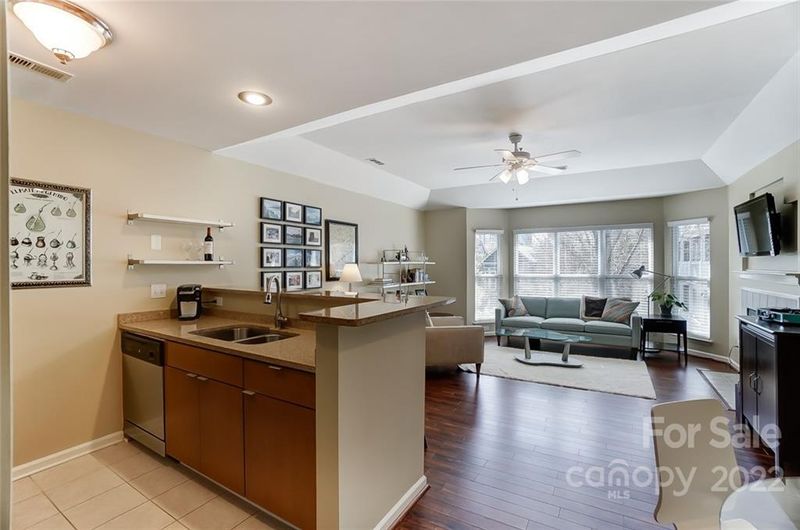 517 Graham St #3E, Charlotte, NC 28202