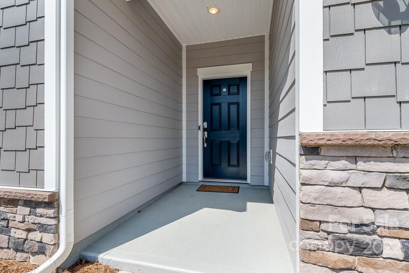 4021 Donatello Ln, Mount Holly, NC 28120