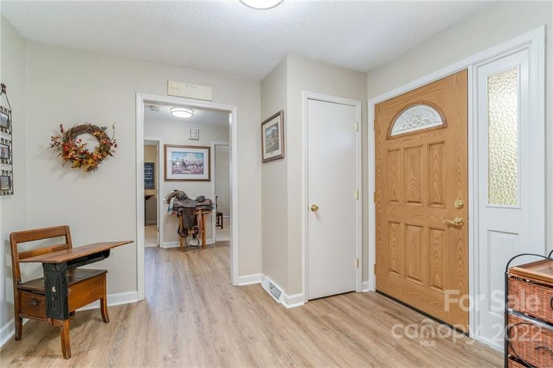 942 Odell School Rd, Concord, NC 28027