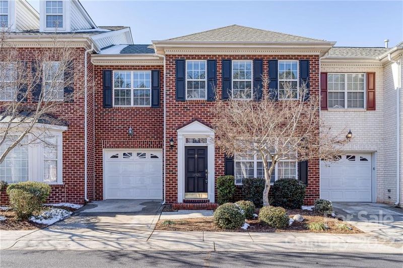 14528 Adair Manor Ct, Charlotte, NC 28277