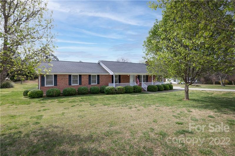 3906 Harmony Rd, Catawba, SC 29704