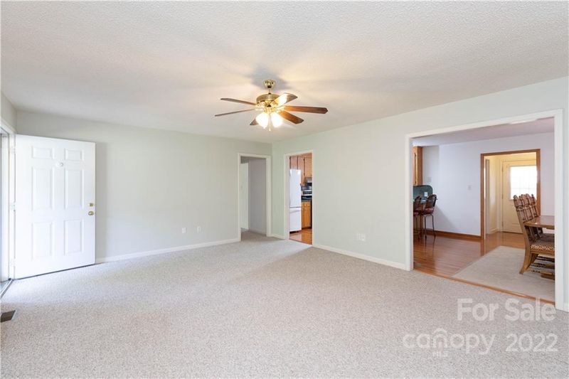 3906 Harmony Rd, Catawba, SC 29704