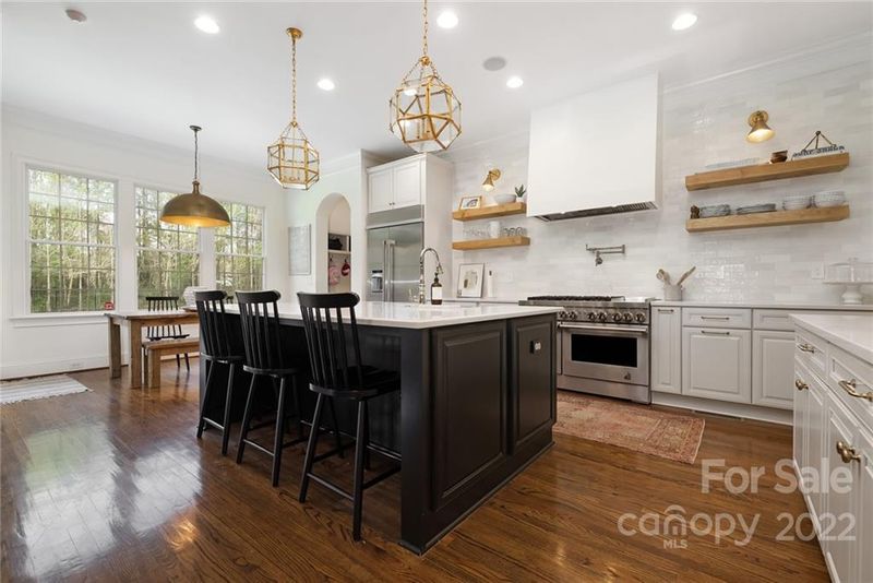 6002 Quintessa Dr, Wesley Chapel, NC 28104