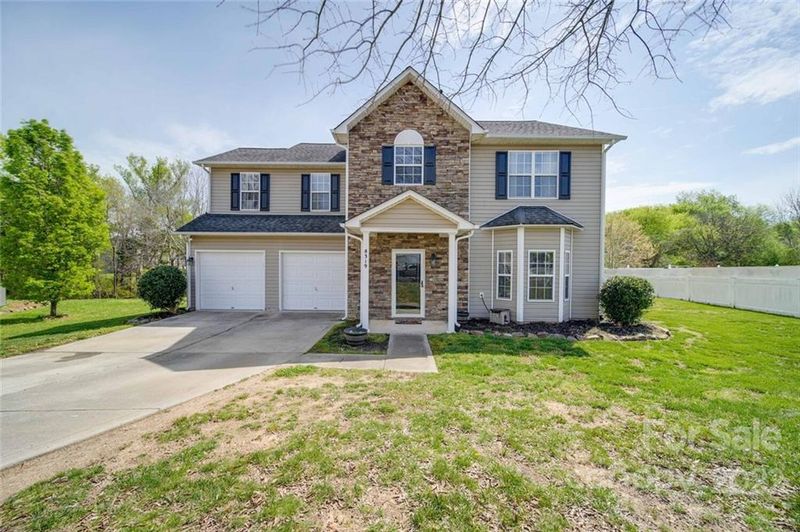 8319 Knapp Ct, Locust, NC 28097