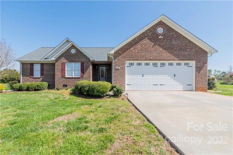 5007 Deer Run Dr, Crouse, NC 28033