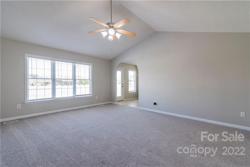 5007 Deer Run Dr, Crouse, NC 28033