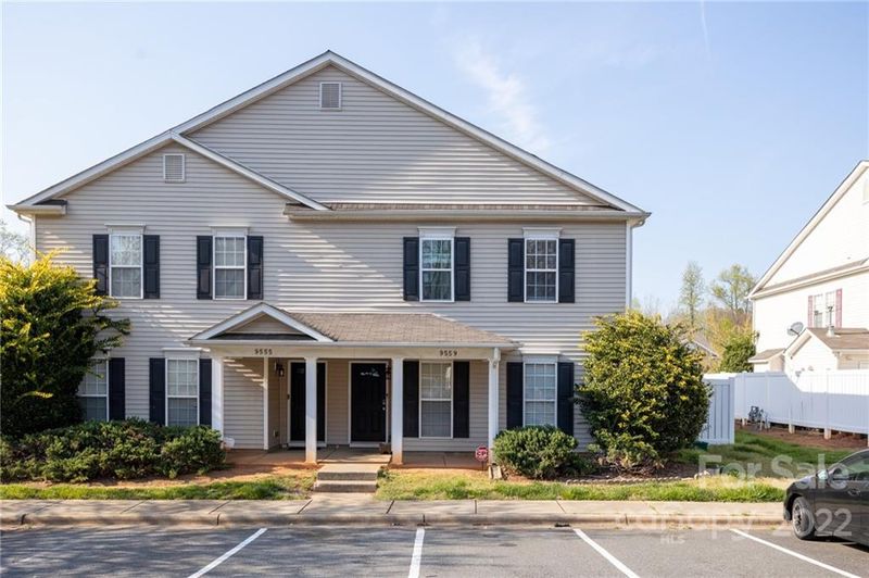 9559 Littleleaf Dr, Charlotte, NC 28215