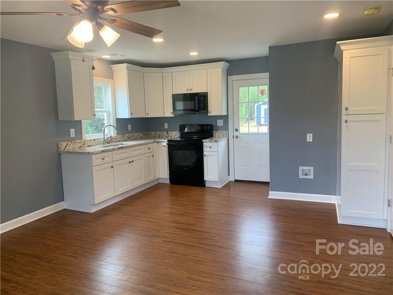 3331 Filbert Hw, Clover, SC 29710