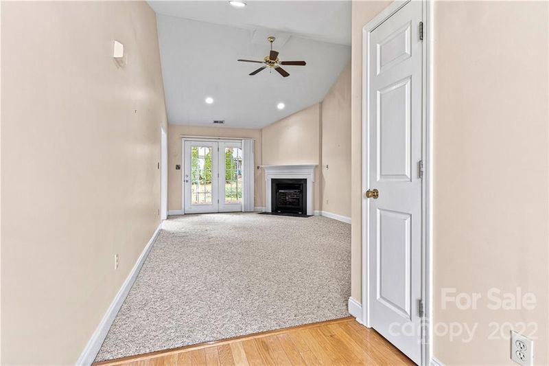 1765 Pipers Ridge Cir NW, Conover, NC 28613