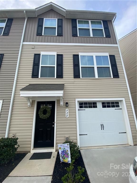 924 Taybyn Rd, Fort Mill, SC 29715