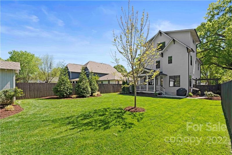921 E 35th St, Charlotte, NC 28205