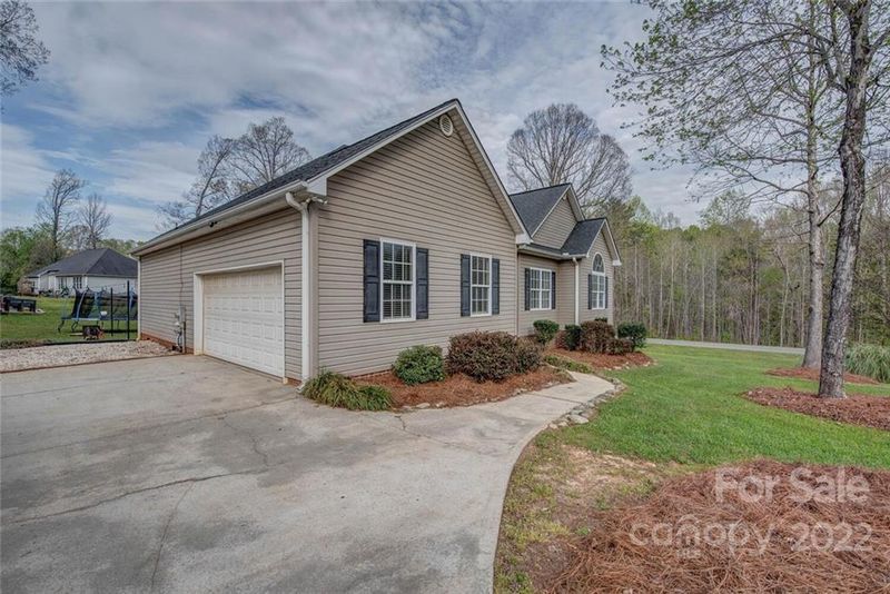 1131 St Patricks Way, Lincolnton, NC 28092
