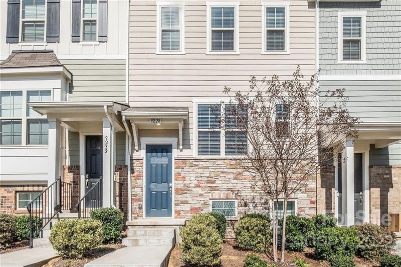 9228 Ainslie Downs St, Charlotte, NC 28273