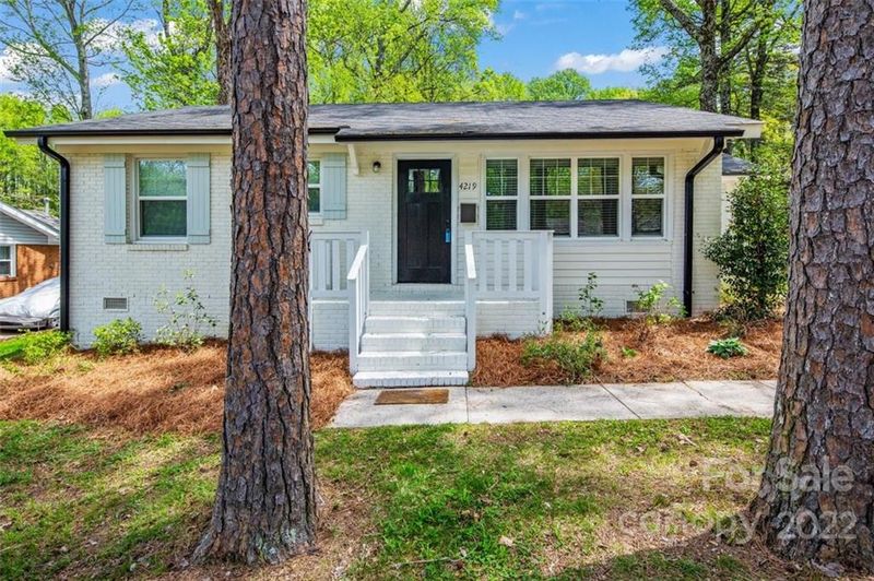 4219 Abbeydale Dr, Charlotte, NC 28205