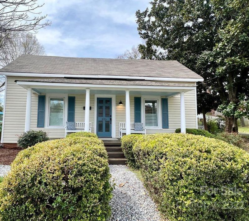 325 Brawley Ave, Mooresville, NC 28115