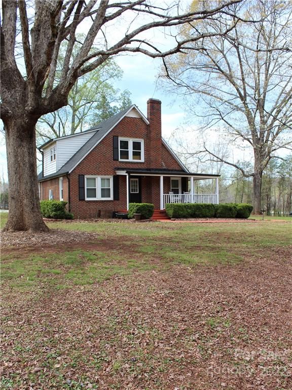 1963 Settlemyre Bridge Rd, Newton, NC 28658