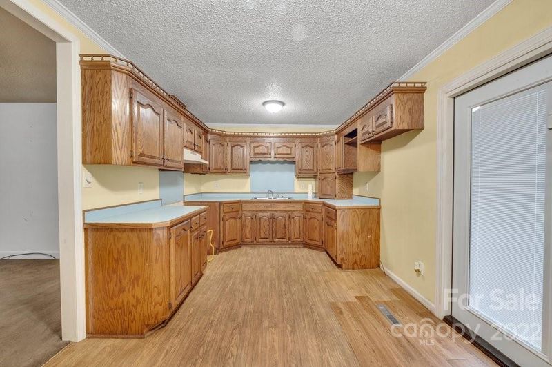 700 Ranch Rd, Charlotte, NC 28208
