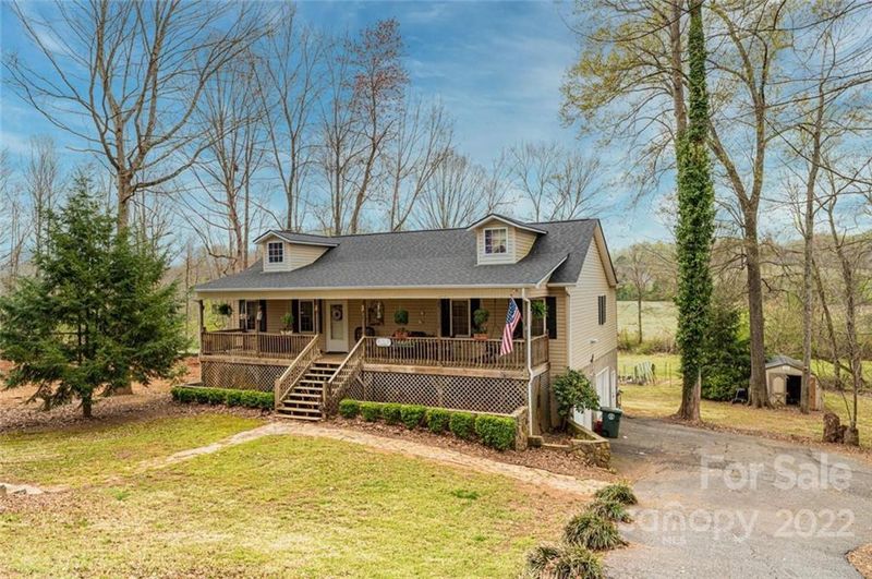 906 Westside Dr, Newton, NC 28658