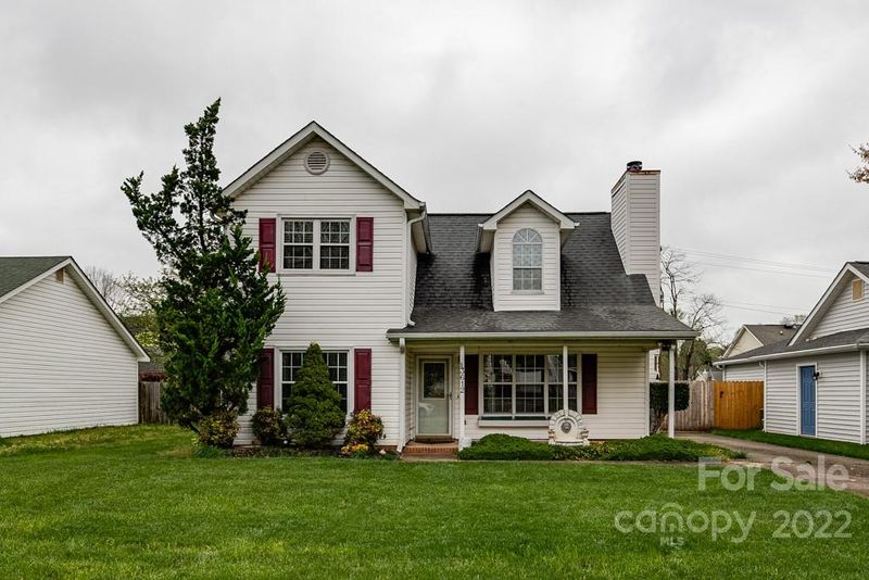 3612 Cedarbark Dr, Matthews, NC 28105
